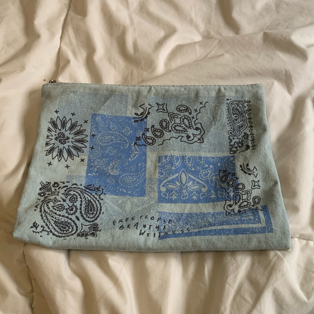 Free people beauty bag